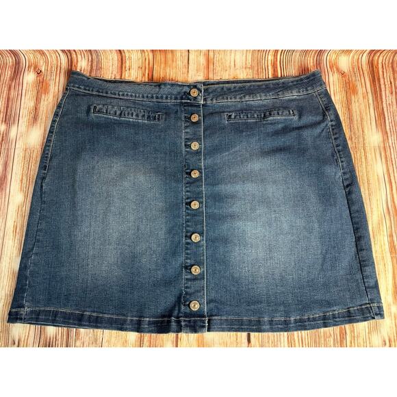 Liz Claiborne Dresses & Skirts - Wallflower Size 22W Blue Button Front Jean Denim Knee Length Skirt Stretch 41X19